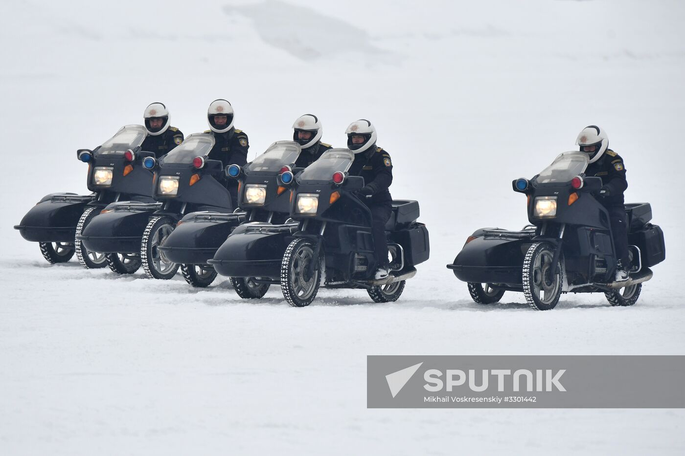 Federal Guard Service's special drivers in passenger car driving contest