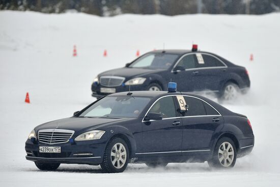 Federal Guard Service's special drivers in passenger car driving contest