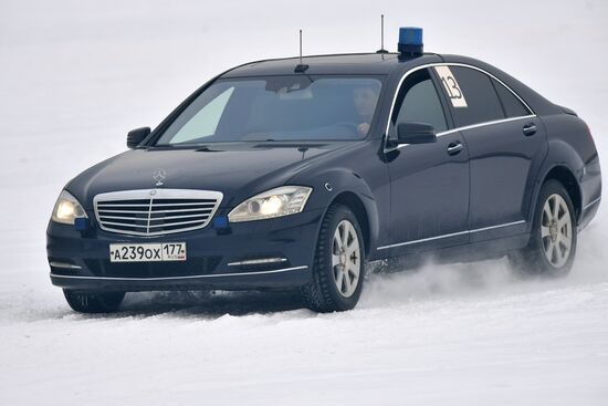 Federal Guard Service's special drivers in passenger car driving contest