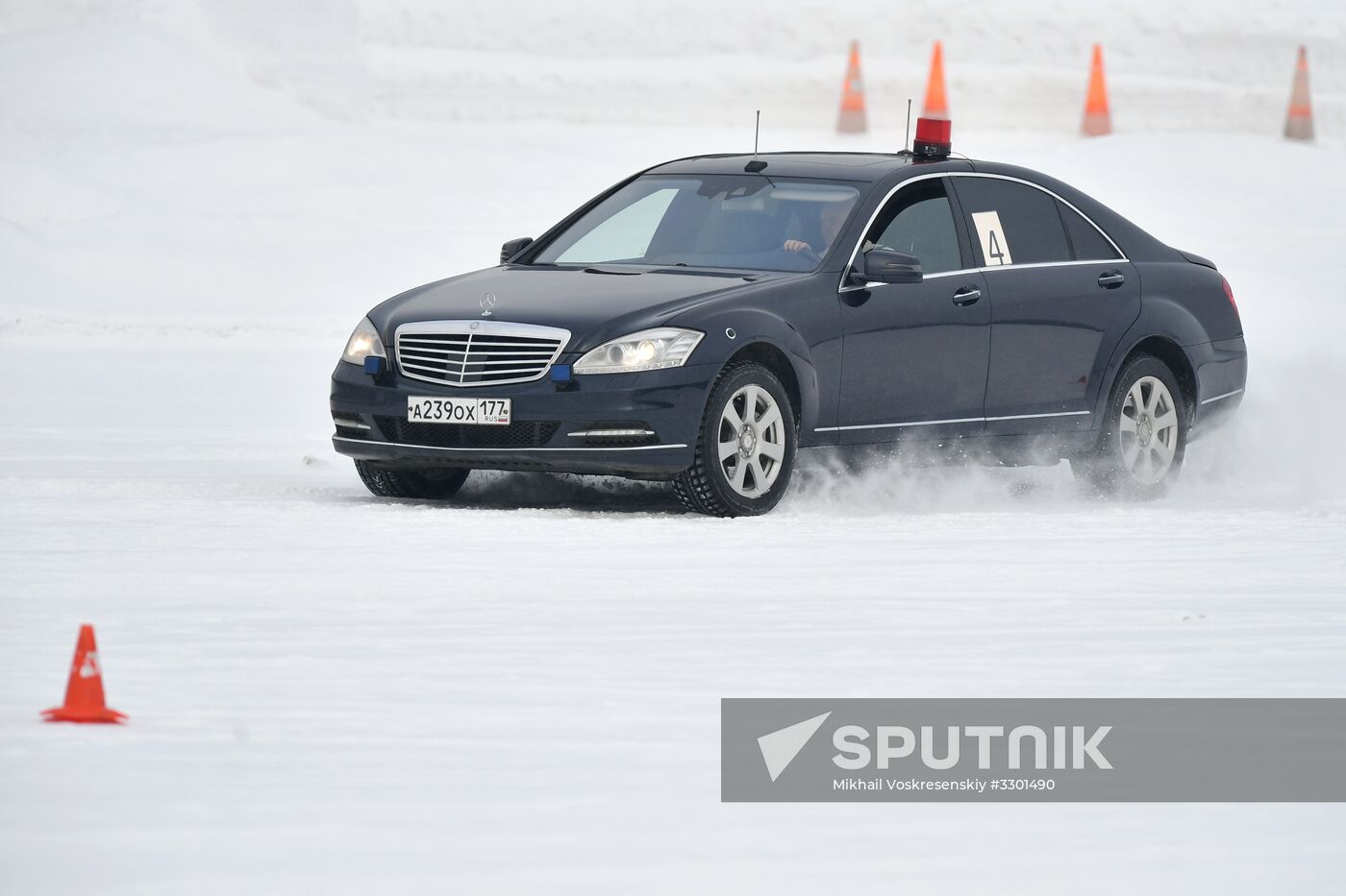 Federal Guard Service's special drivers in passenger car driving contest