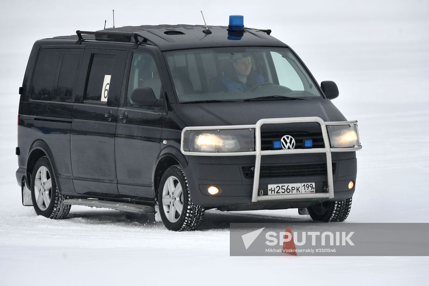 Federal Guard Service's special drivers in passenger car driving contest