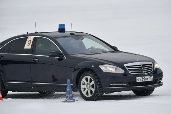 Federal Guard Service's special drivers in passenger car driving contest