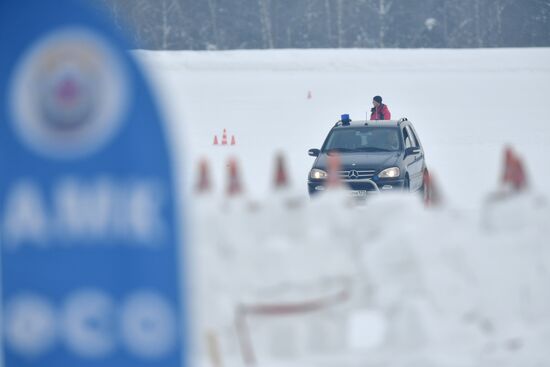 Federal Guard Service's special drivers in passenger car driving contest