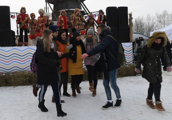 Celebration of Maslenitsa in Suzdal