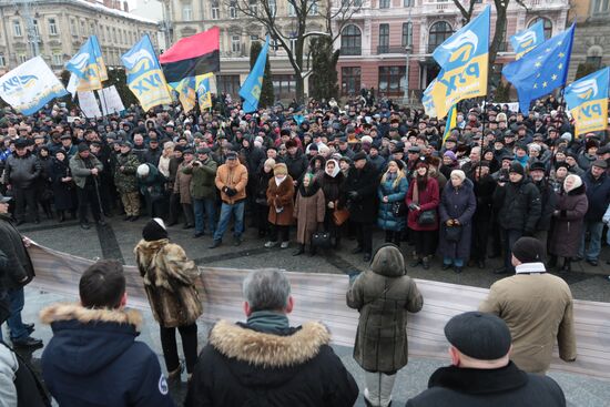 Rally in Lviv for Ukraine's president Poroshenko's impeachment