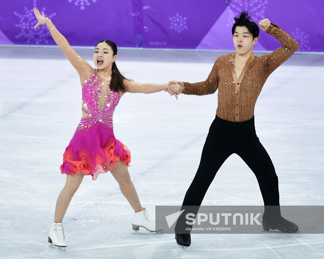 2018 Winter Olympics. Figure skating. Ice dance. Short program