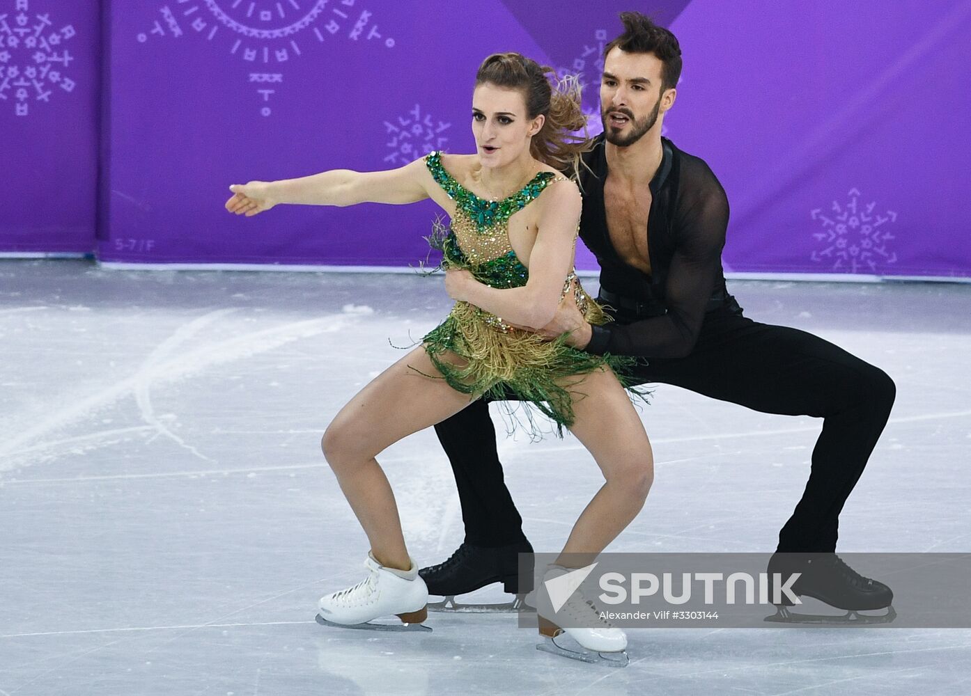 2018 Winter Olympics. Figure skating. Ice dance. Short program