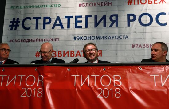 Boris Titov meets with his campaign supporters