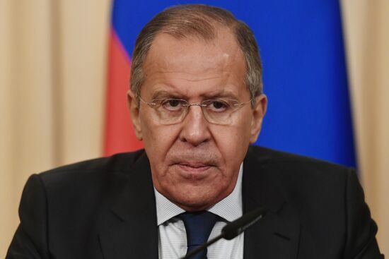 Russian Foreign Minister Sergei Lavrov meets with his Algerian counterpart Abdelkader Messahel