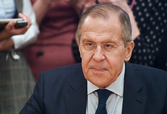 Foreign Minister Sergei Lavrov meets with Iranian Foreign Minister Mohammad Javad Zarif