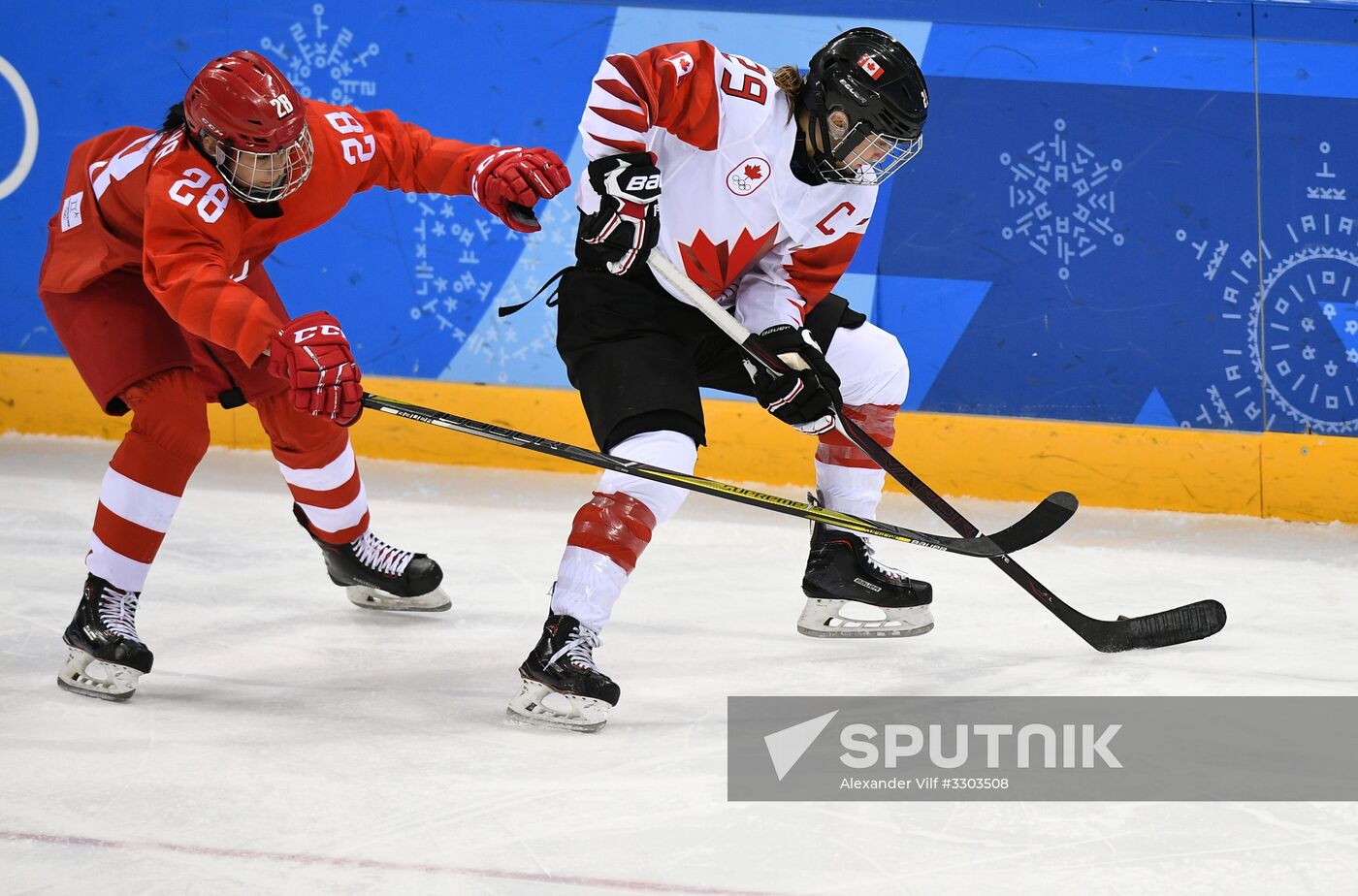 2018 Winter Olympics. Ice hockey. Women. Canada vs. Russia