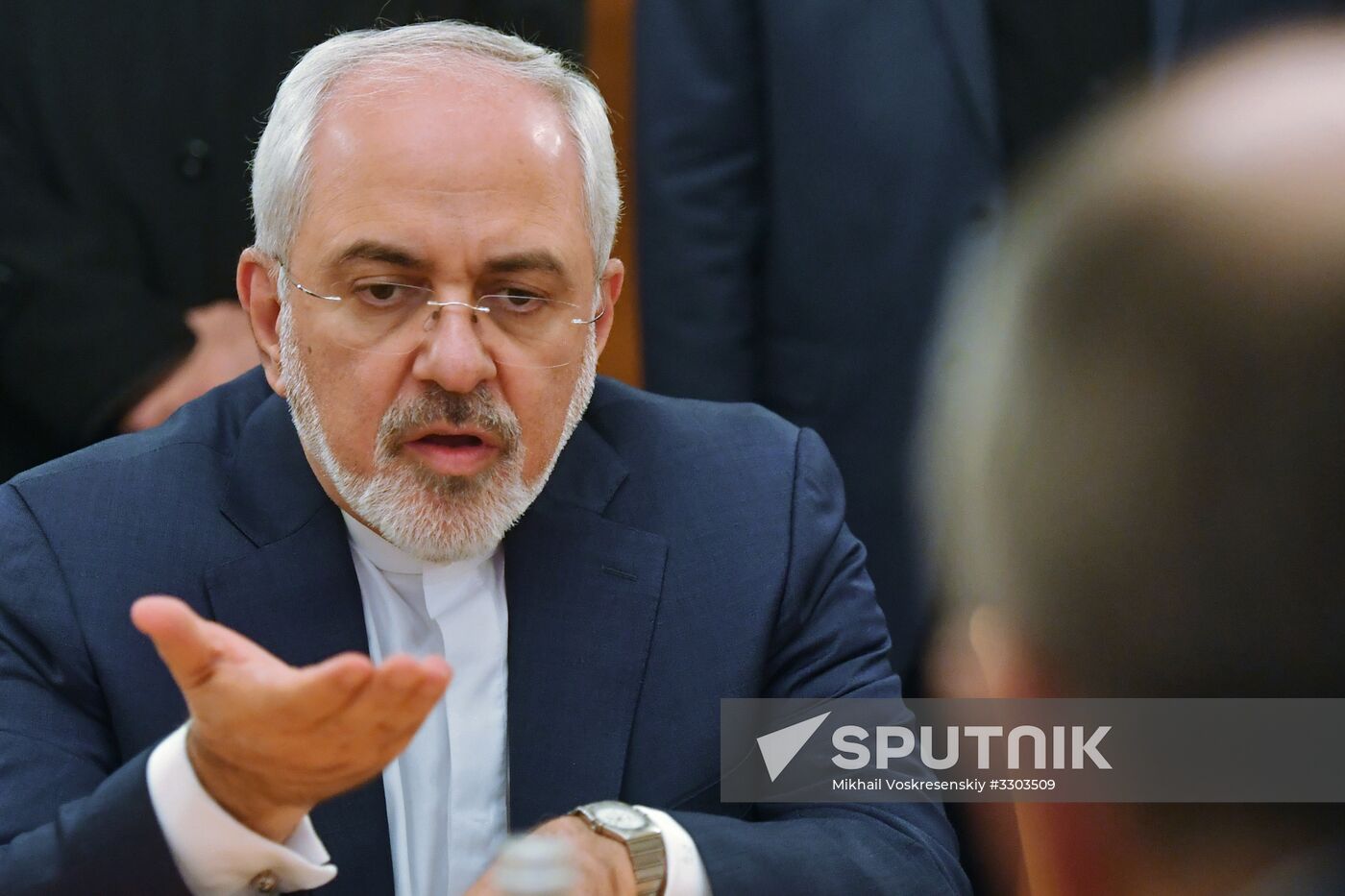 Foreign Minister Sergei Lavrov meets with Iranian Foreign Minister Mohammad Javad Zarif