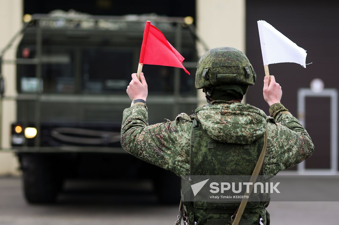 Iskander-M missile launcher crews exercise in Krasnodar Territory