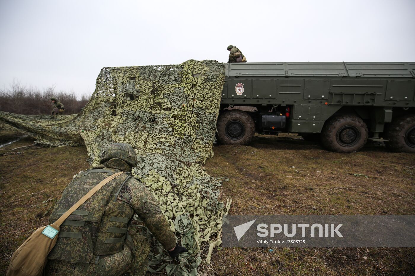 Iskander-M missile launcher crews exercise in Krasnodar Territory