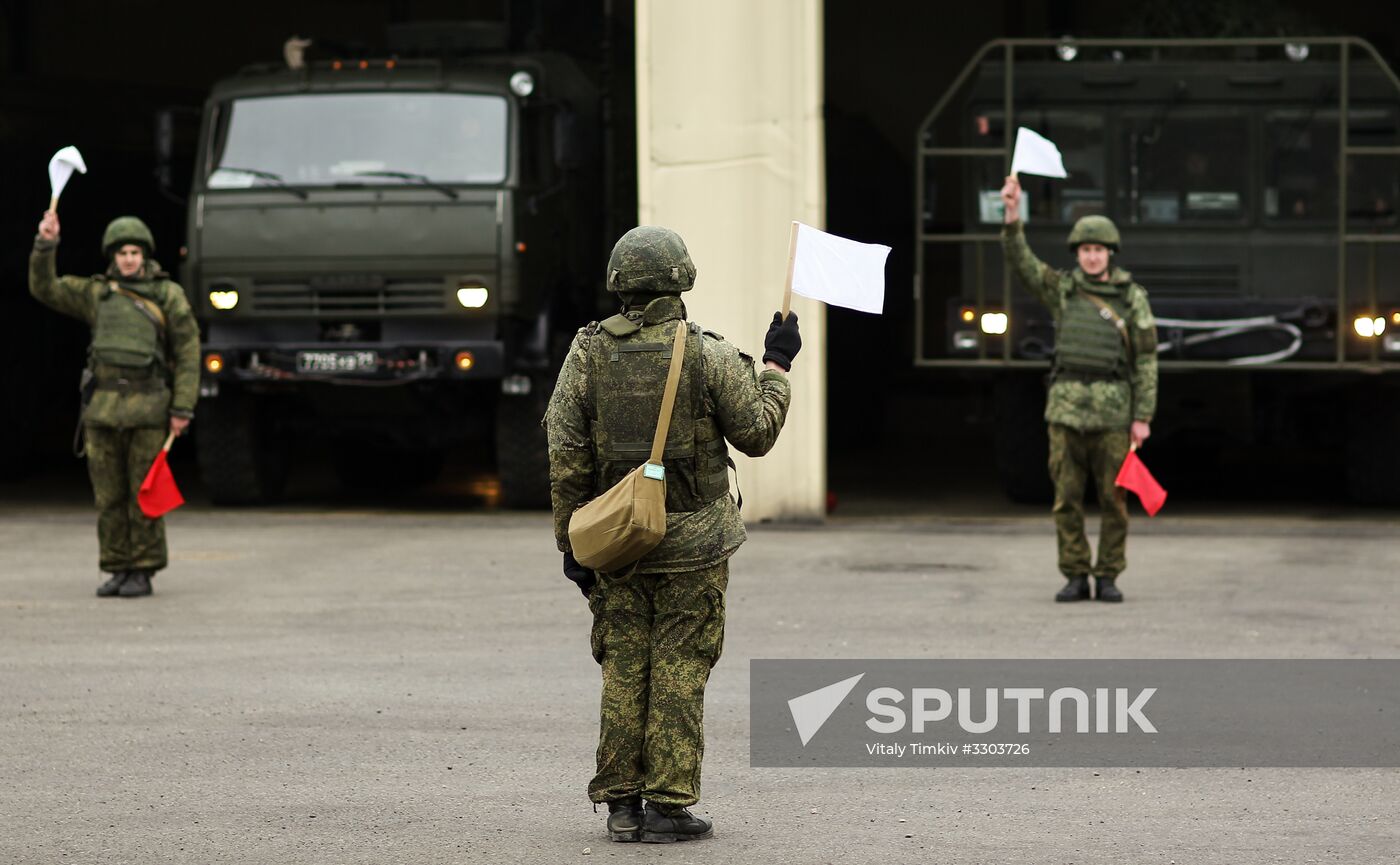 Iskander-M missile launcher crews exercise in Krasnodar Territory, stipulate controlled missile strikes