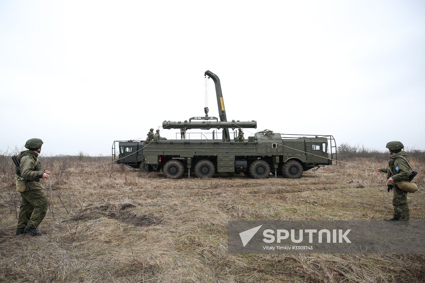Iskander-M missile launcher crews exercise in Krasnodar Territory
