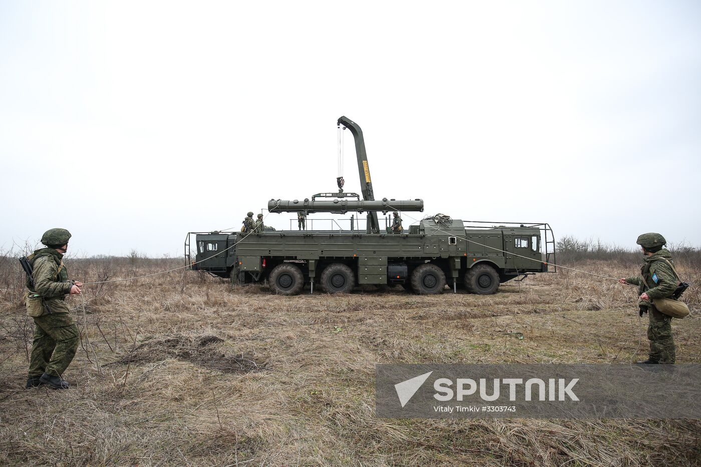Iskander-M missile launcher crews exercise in Krasnodar Territory