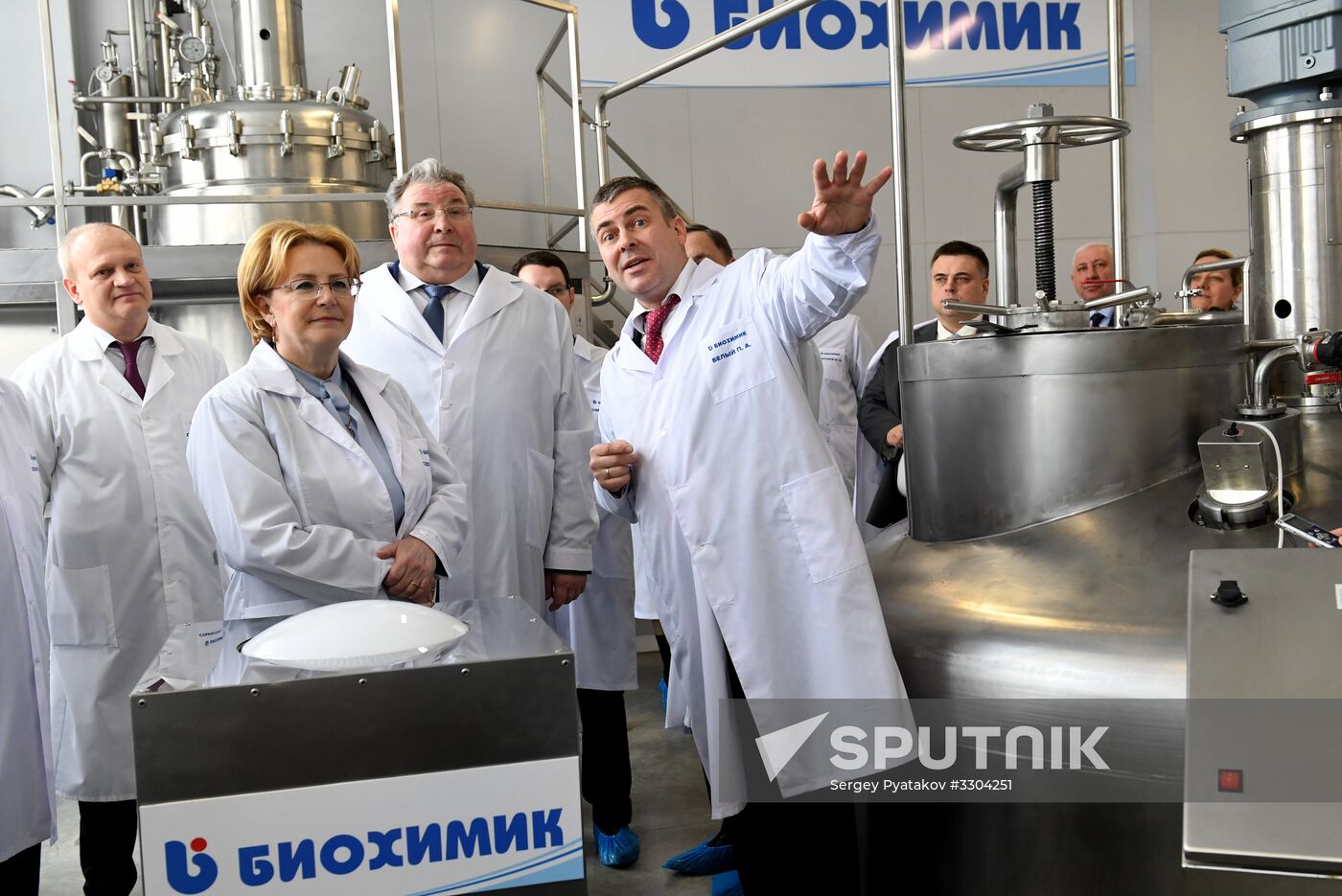 Antibiotics production plant opens at Biokhimik company