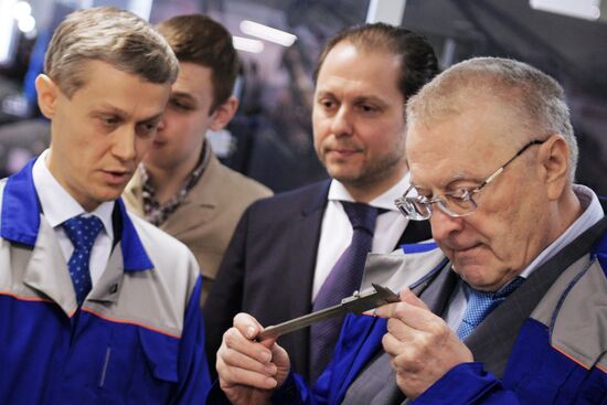 Vladimir Zhirinovsky visits FINVAL Group's mechanical engineering center