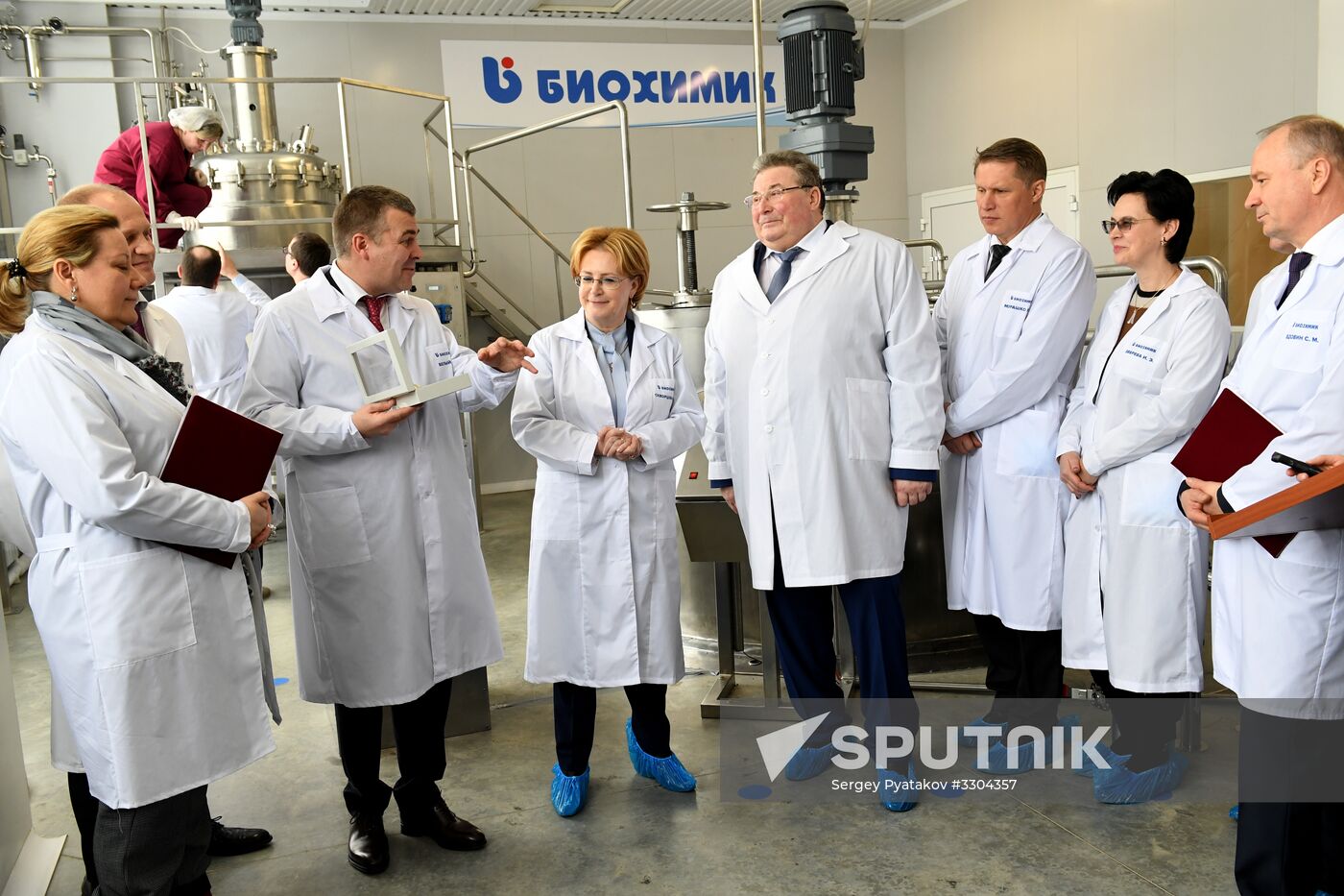 Antibiotics production plant opens at Biokhimik company