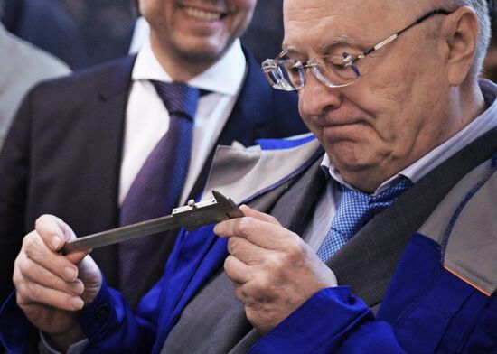 Vladimir Zhirinovsky visits FINVAL Group engineering center