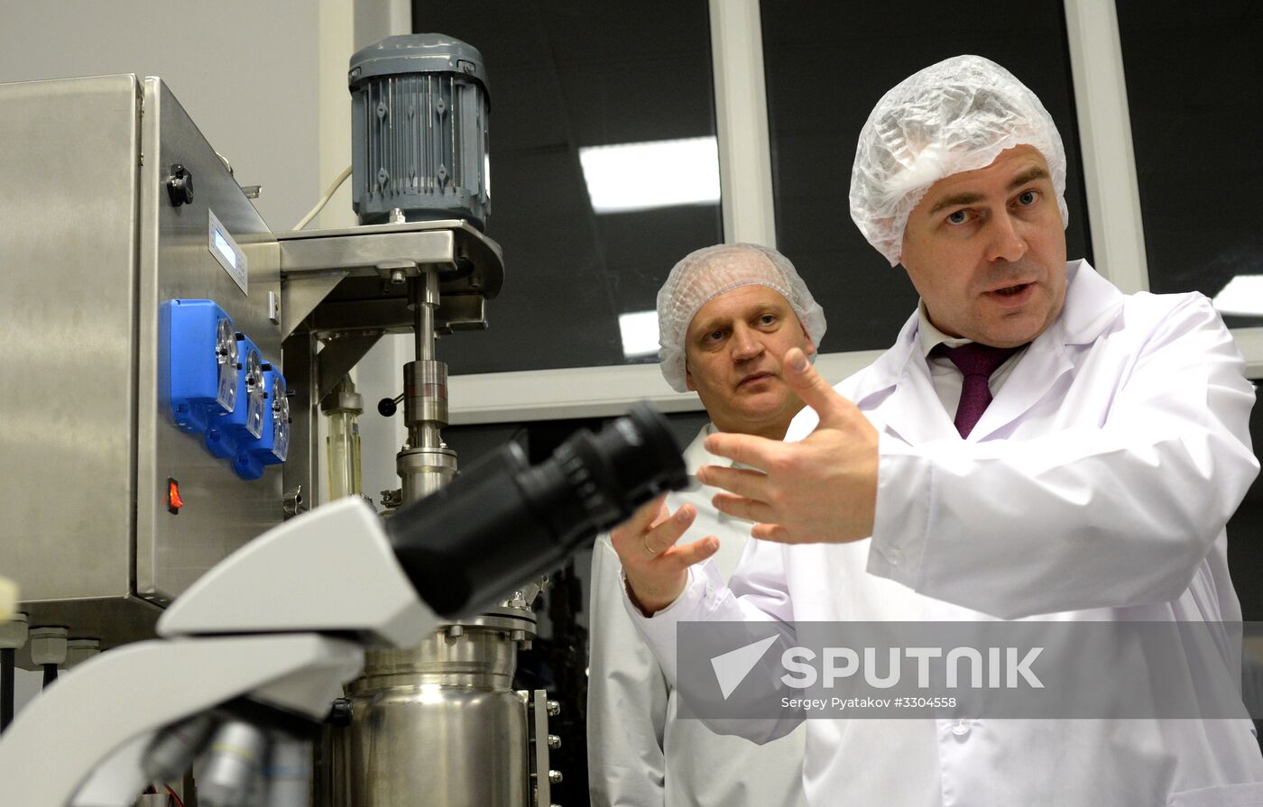 Antibiotics production plant opens at Biokhimik company