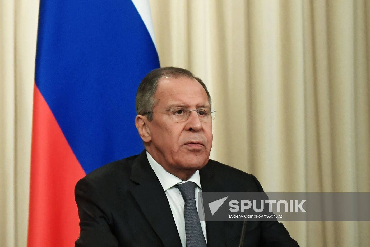 Russian Foreign Minister Sergei Lavrov meets with Foreign Minister of Pakistan Khawaja Muhammad Asif