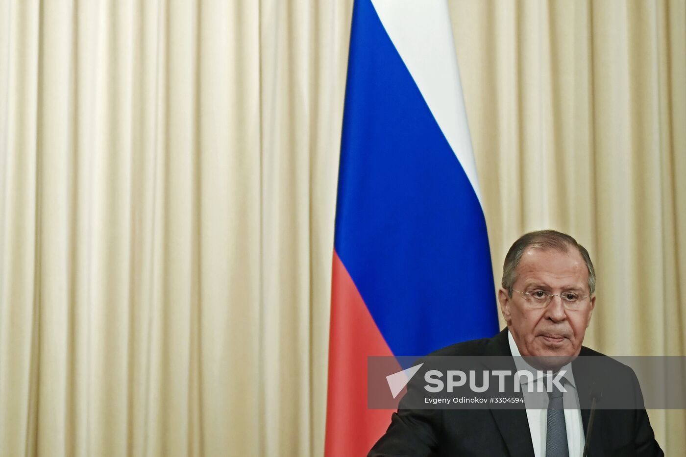 Russian Foreign Minister Sergei Lavrov meets with Foreign Minister of Pakistan Khawaja Muhammad Asif