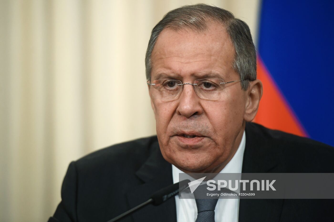 Russian Foreign Minister Sergei Lavrov meets with Foreign Minister of Pakistan Khawaja Muhammad Asif
