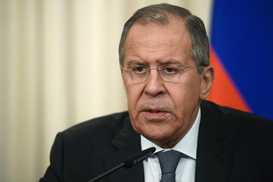 Russian Foreign Minister Sergei Lavrov meets with Foreign Minister of Pakistan Khawaja Muhammad Asif