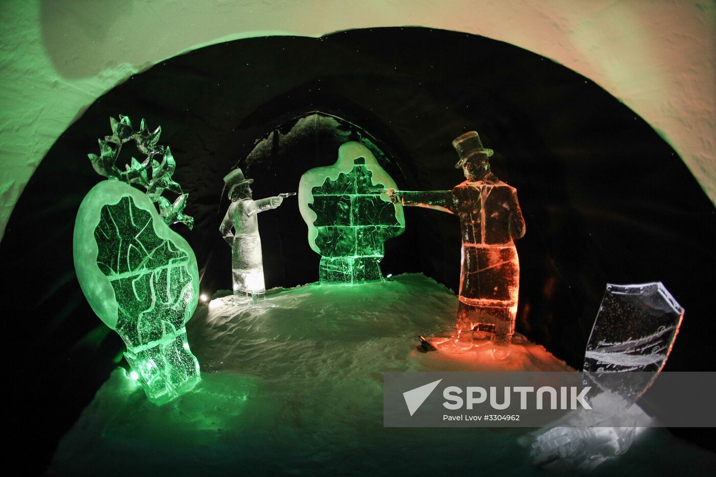 Snow Village tourist center in Murmansk Region