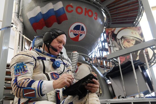 Full drill and testing for ISS Expedition 55/56 main crew