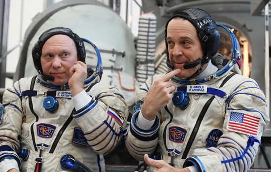 Full drill and testing for ISS Expedition 55/56 main crew
