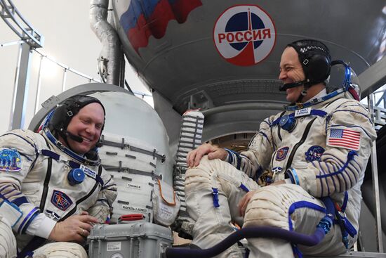 Full drill and testing for ISS Expedition 55/56 main crew