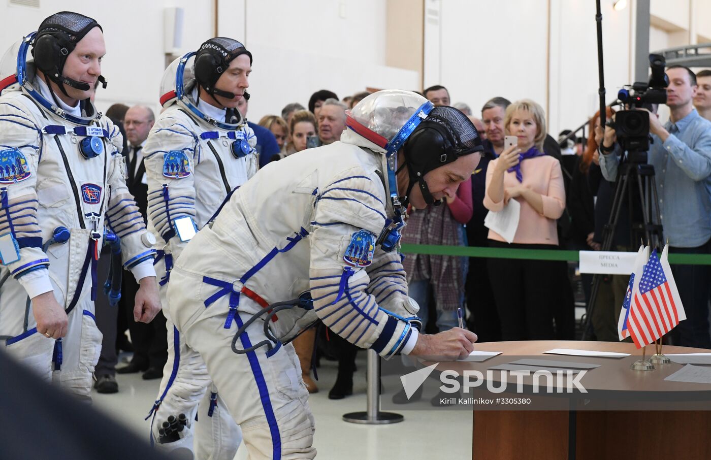 Full drill and testing for ISS Expedition 55/56 main crew