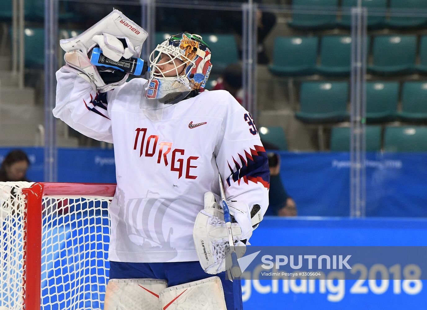 2018 Winter Olympics. Ice hockey. Men. Russia vs. Norway
