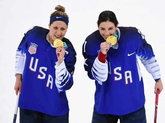 2018 Winter Olympics. Ice Hockey. Women. Final