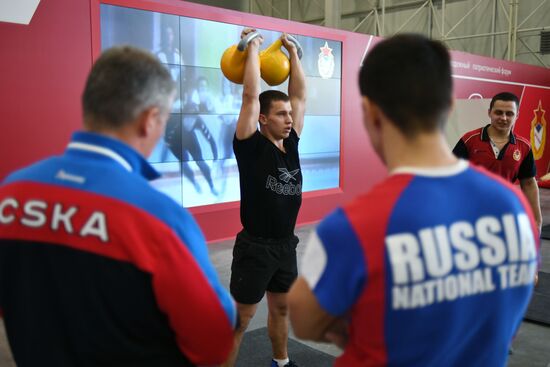 I Am Yunarmiya national patriotic forum