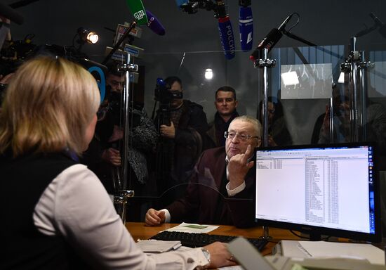 Vladimir Zhirinovsky visits Russian Pension Fund