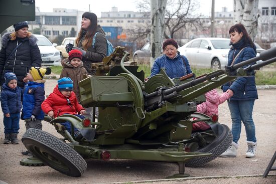 Defender of the Fatherland Day celebrated in Sevastopol