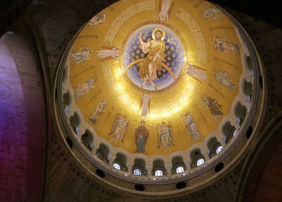 Serbian Orthodox Church receives mosaic for main dome of Saint Sava Church in Belgrade