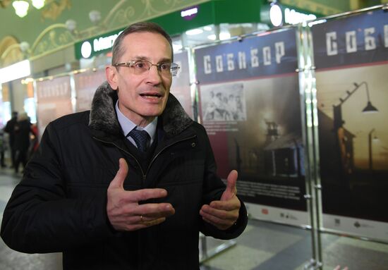 Launching Alexander Pechersky train