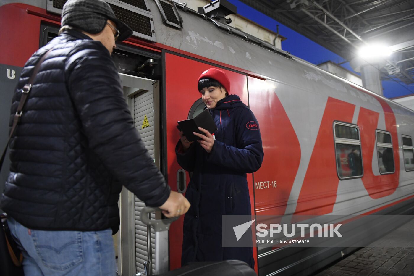 Launching Alexander Pechersky train