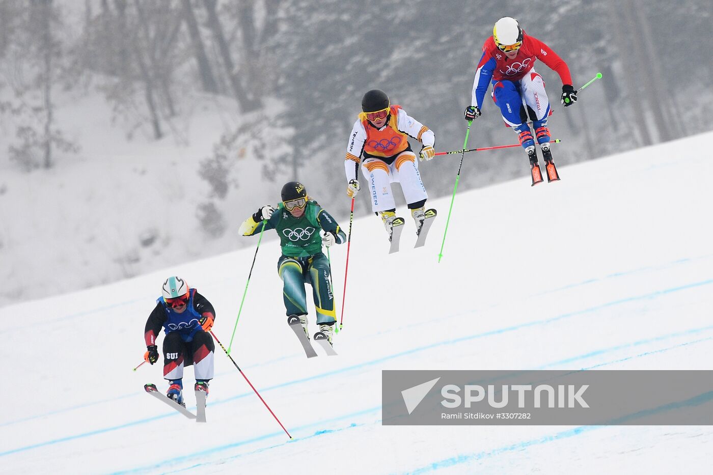 2018 Winter Olympics. Freestyle skiing. Women. Ski cross