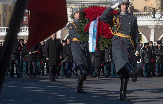Wreath-laying ceremony at Tomb of Unknown Soldier on Defender of Fatherland Day