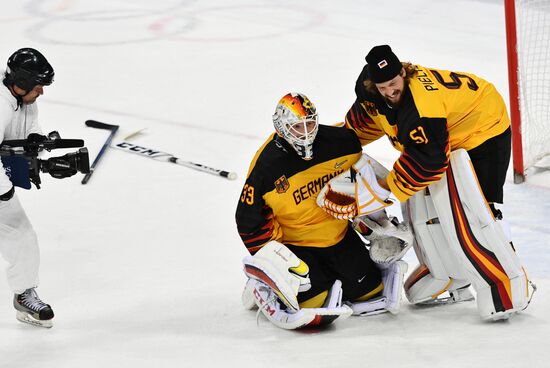 2018 Winter Olympics. Ice hockey. Men. Canada vs. Germany