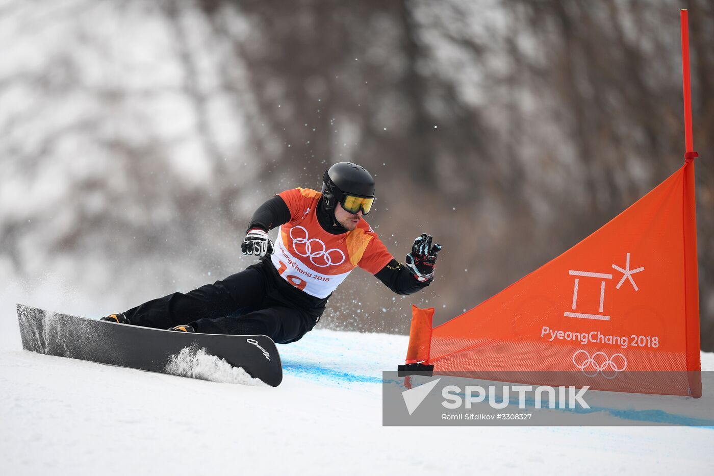 2018 Winter Olympics. Snowboarding. Men. Parallel giant slalom