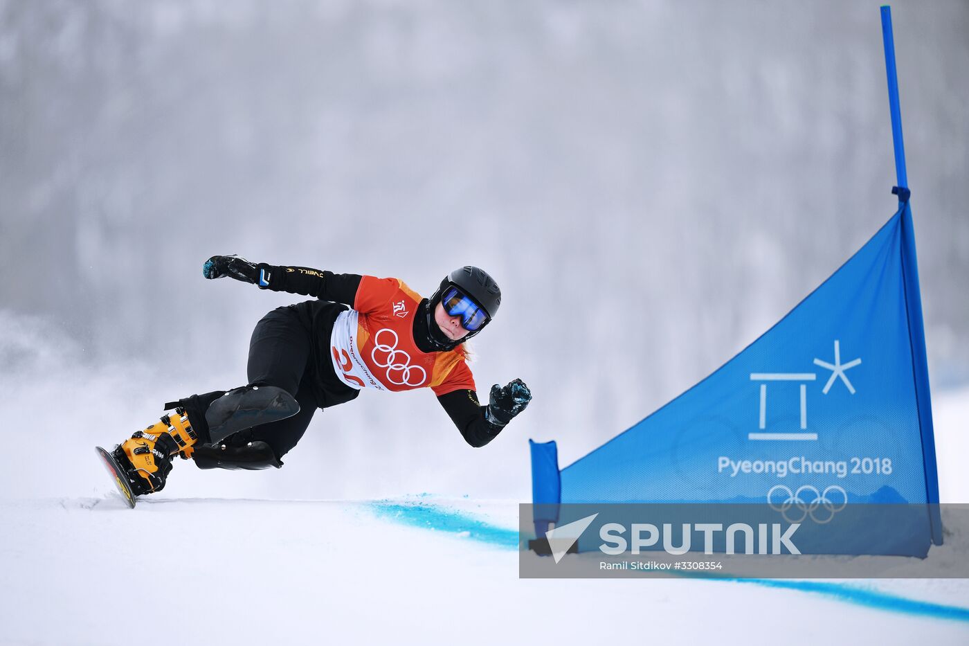 2018 Winter Olympics. Snowboarding. Women. Parallel giant slalom