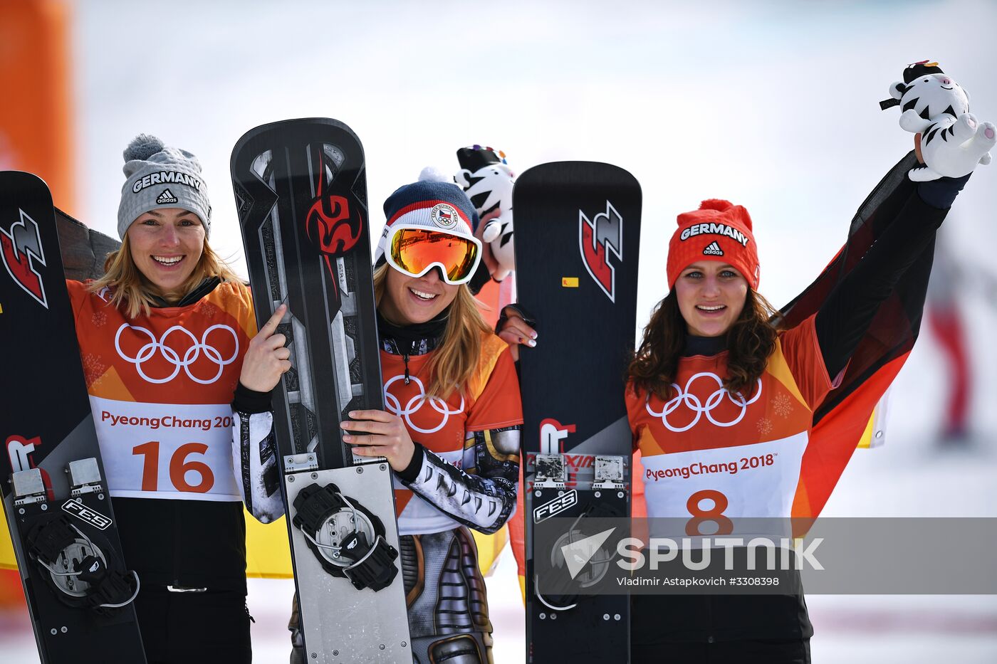 2018 Winter Olympics. Snowboarding. Women. Parallel giant slalom