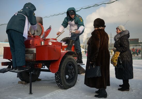 Felt-boot bandy tournament among rescuers
